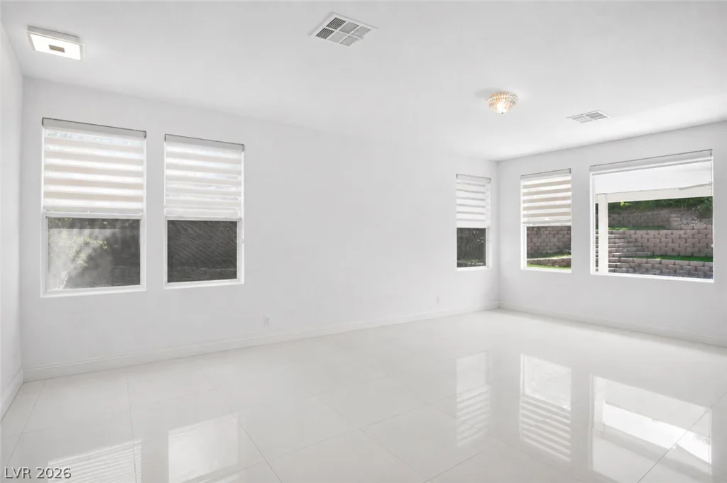 1417 Misty Moat, Las Vegas, NV 89117