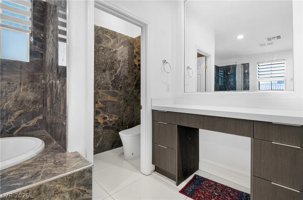 1417 Misty Moat, Las Vegas, NV 89117