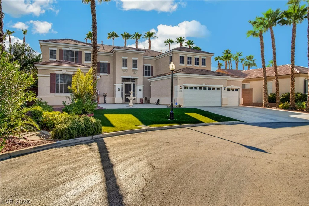 1417 Misty Moat, Las Vegas, NV 89117