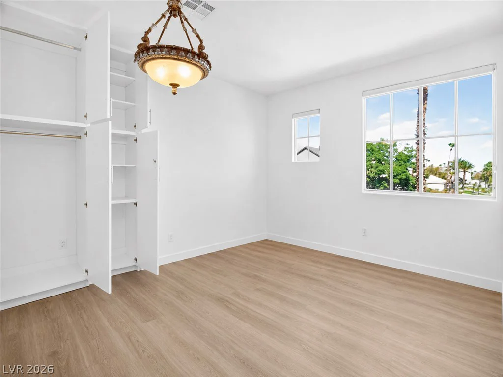 1417 Misty Moat, Las Vegas, NV 89117