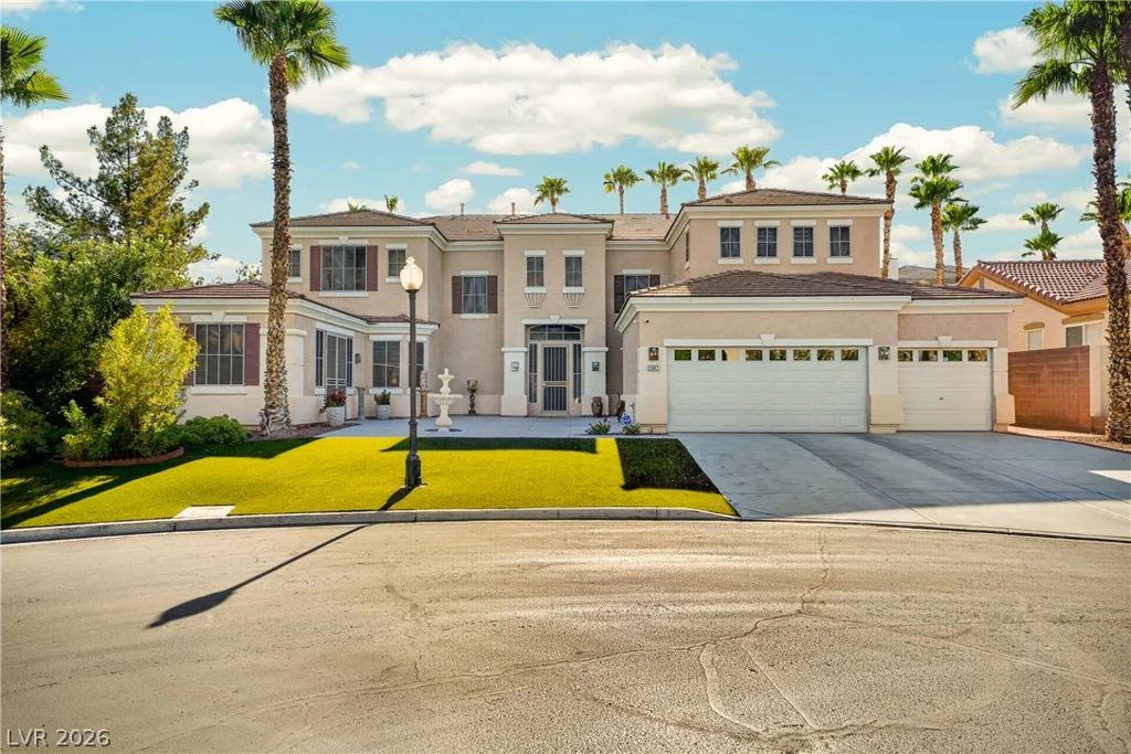 1417 Misty Moat, Las Vegas, NV 89117