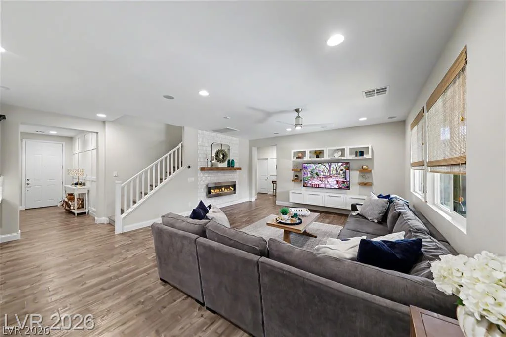10432 Doman, Las Vegas, NV 89166
