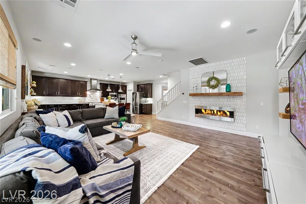 10432 Doman, Las Vegas, NV 89166