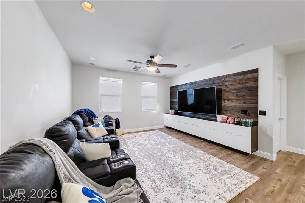 10432 Doman, Las Vegas, NV 89166