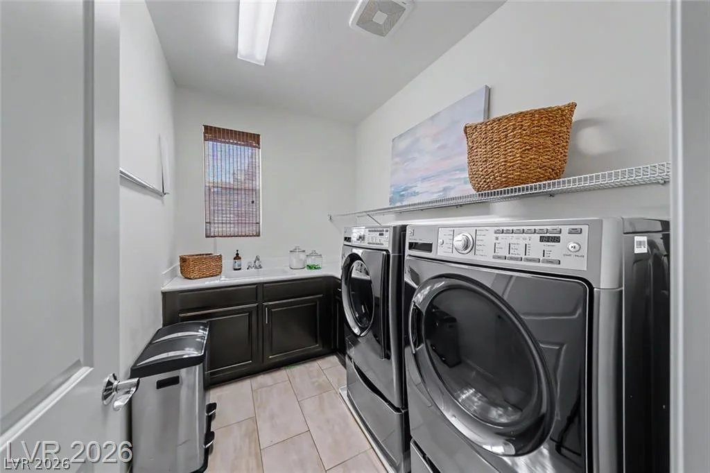 10432 Doman, Las Vegas, NV 89166