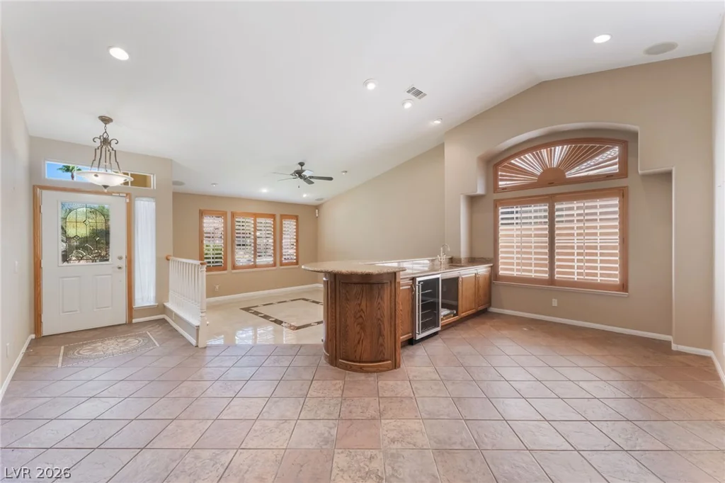2117 White Falls, Las Vegas, NV 89128