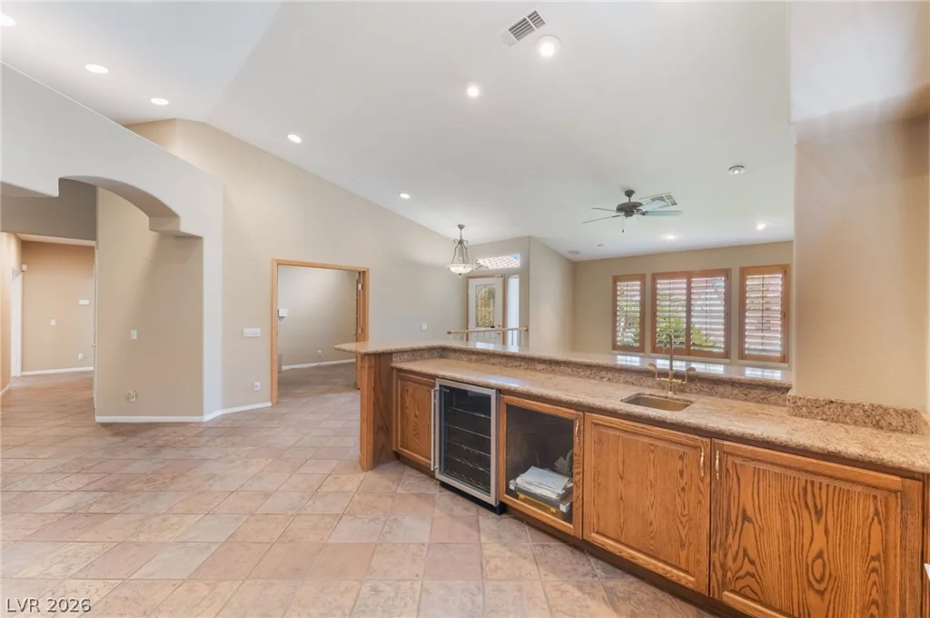 2117 White Falls, Las Vegas, NV 89128