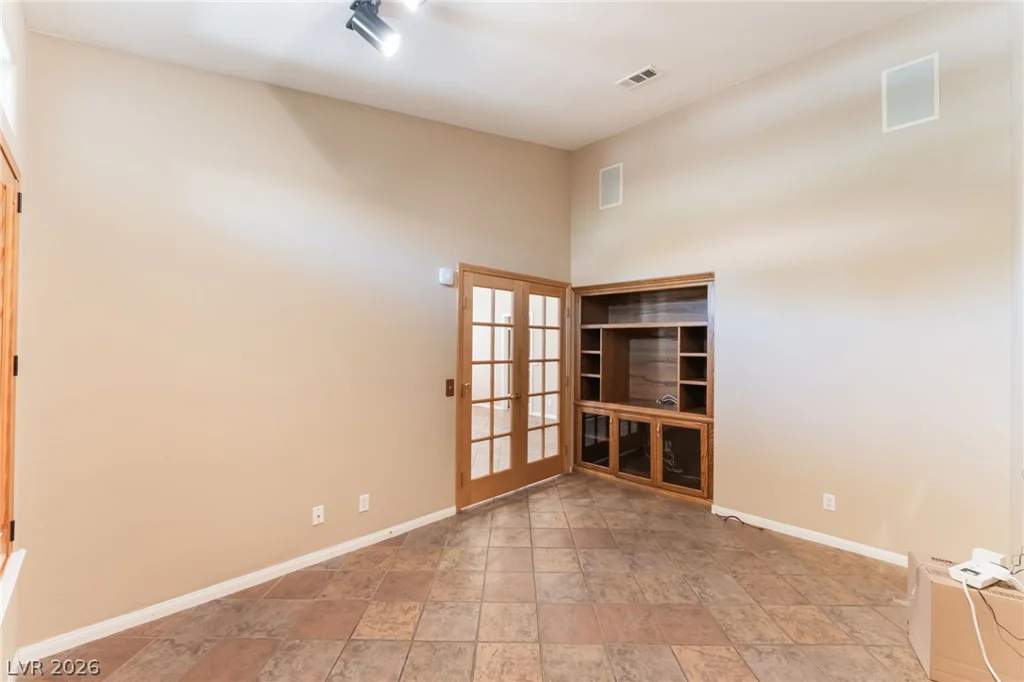 2117 White Falls, Las Vegas, NV 89128