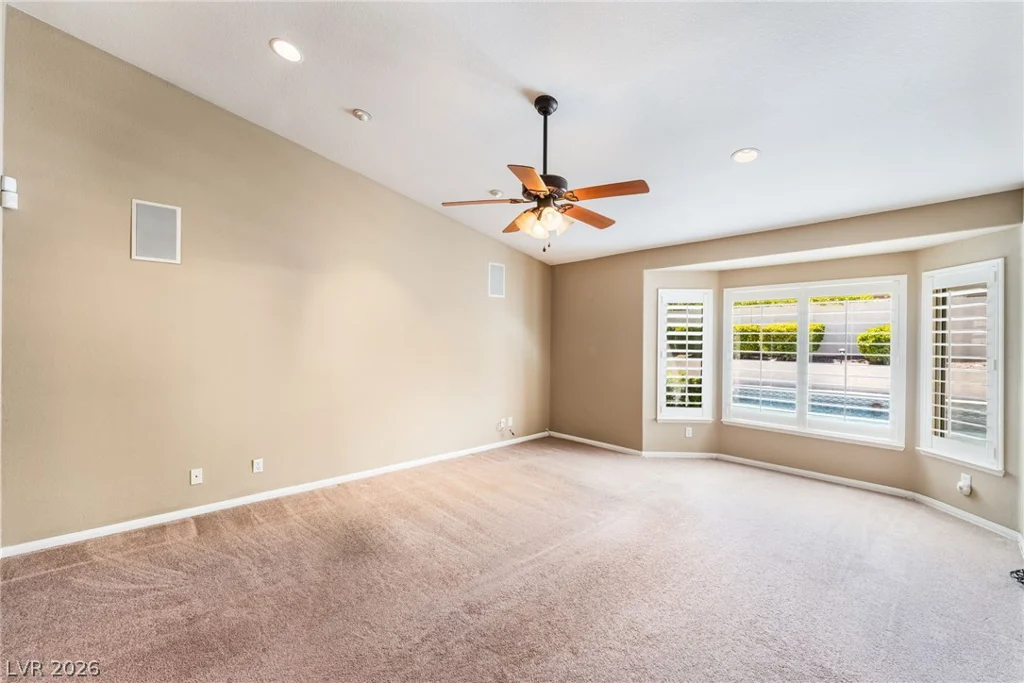 2117 White Falls, Las Vegas, NV 89128