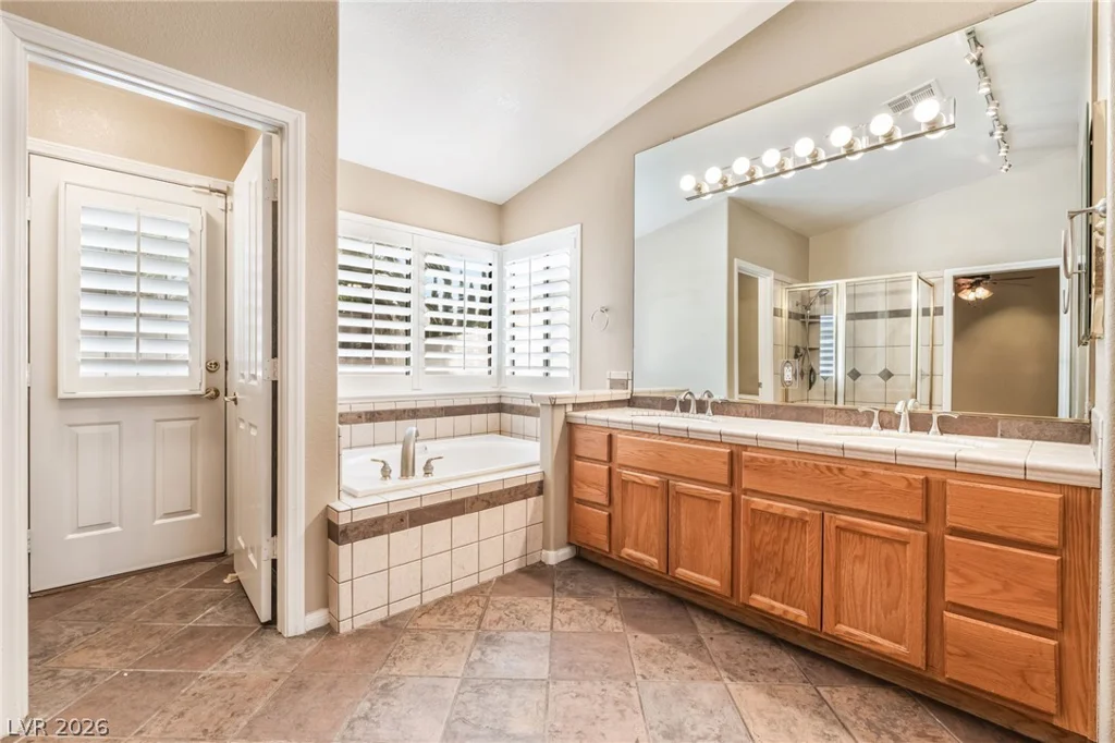 2117 White Falls, Las Vegas, NV 89128