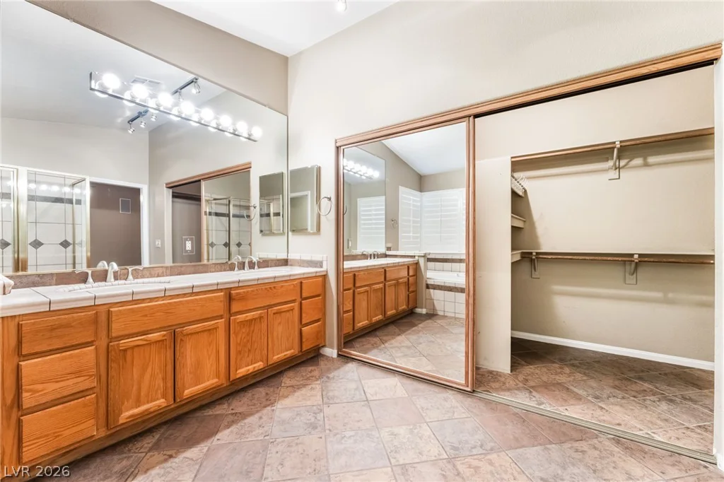 2117 White Falls, Las Vegas, NV 89128