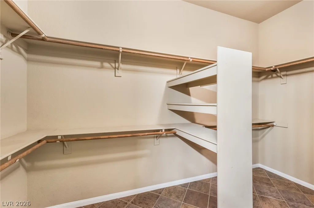 2117 White Falls, Las Vegas, NV 89128