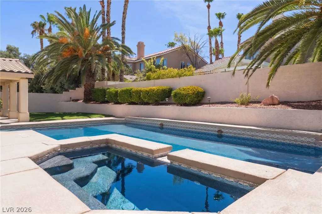 2117 White Falls, Las Vegas, NV 89128