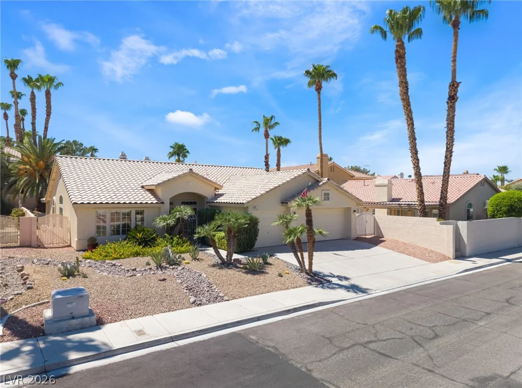 2117 White Falls, Las Vegas, NV 89128