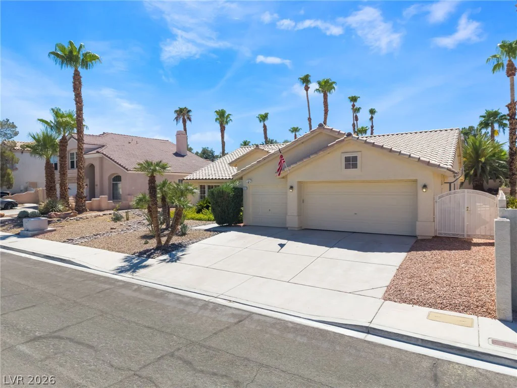 2117 White Falls, Las Vegas, NV 89128