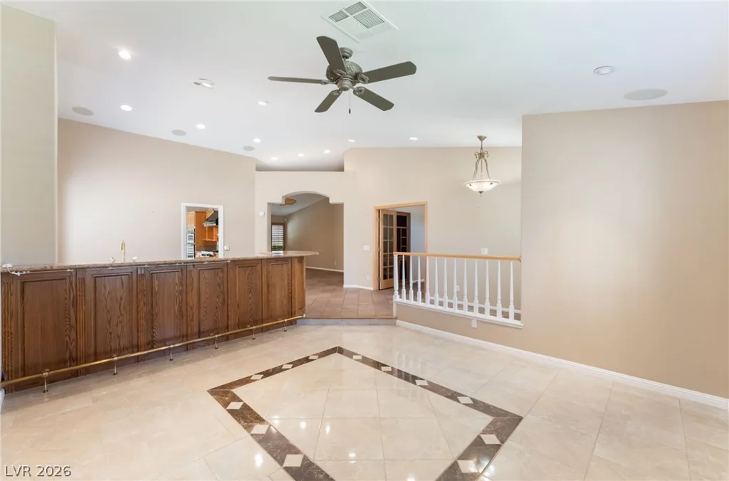 2117 White Falls, Las Vegas, NV 89128