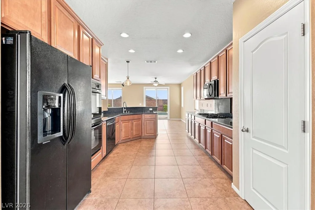7318 Puckershire, Las Vegas, NV 89166
