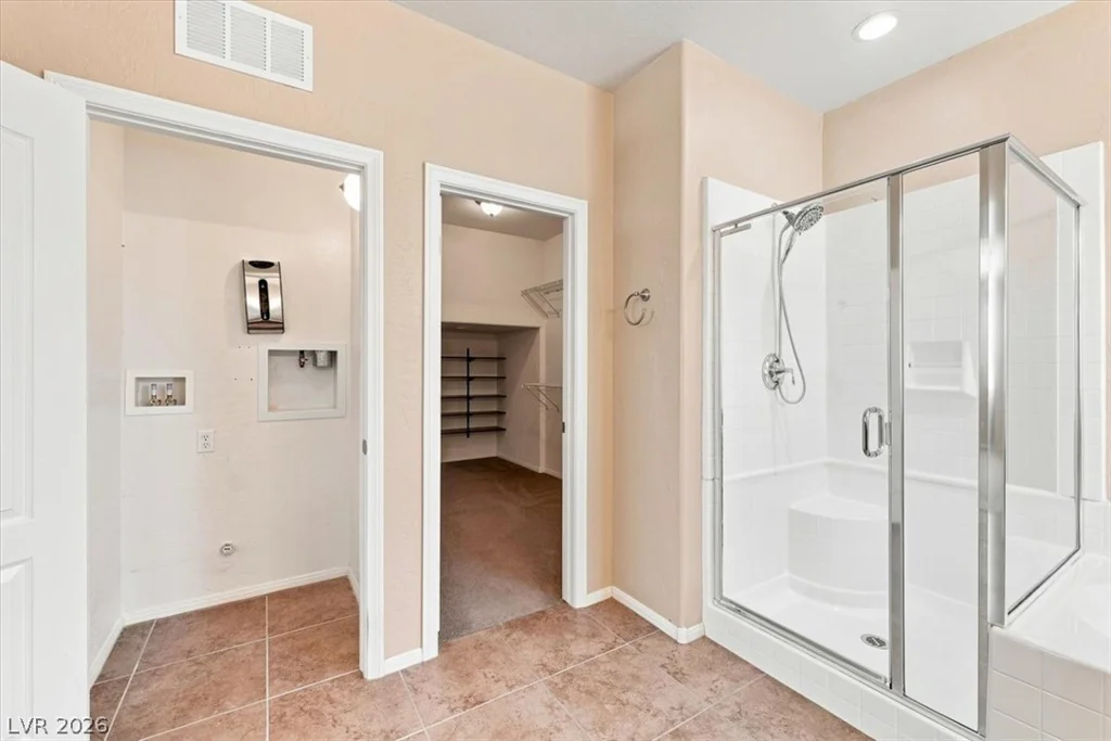 7318 Puckershire, Las Vegas, NV 89166