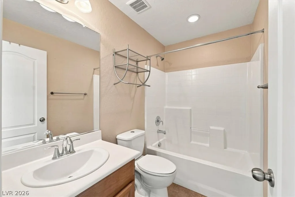 7318 Puckershire, Las Vegas, NV 89166