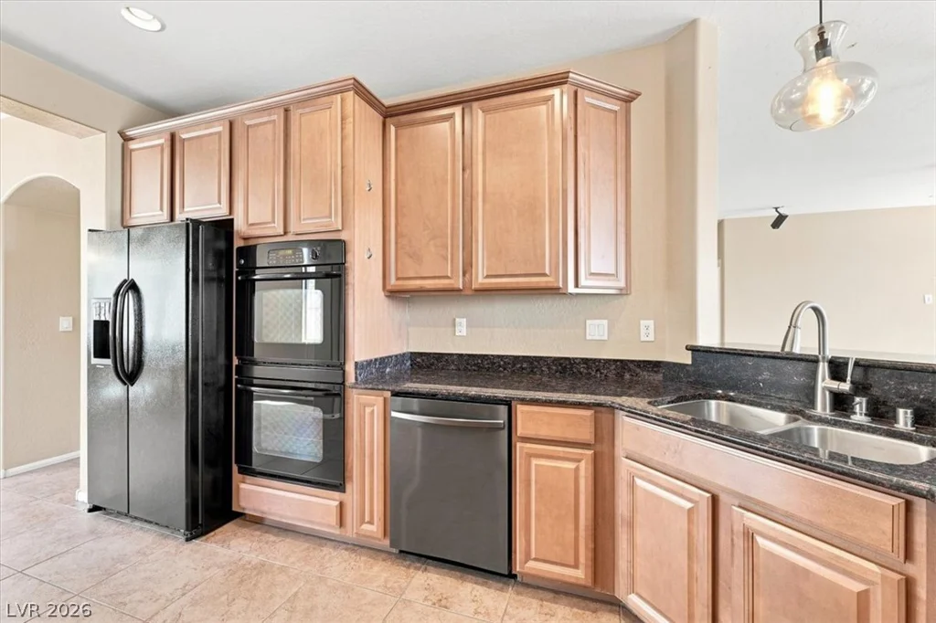 7318 Puckershire, Las Vegas, NV 89166