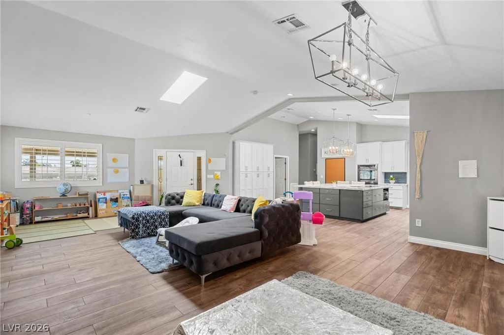 5703 Calverts, Las Vegas, NV 89130