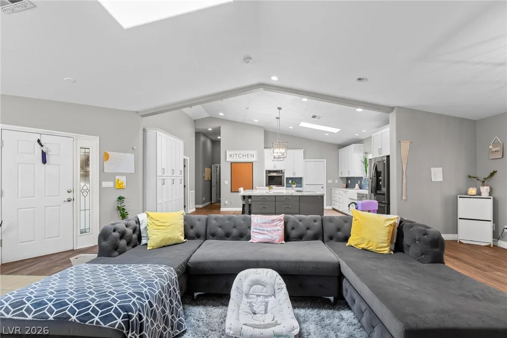 5703 Calverts, Las Vegas, NV 89130