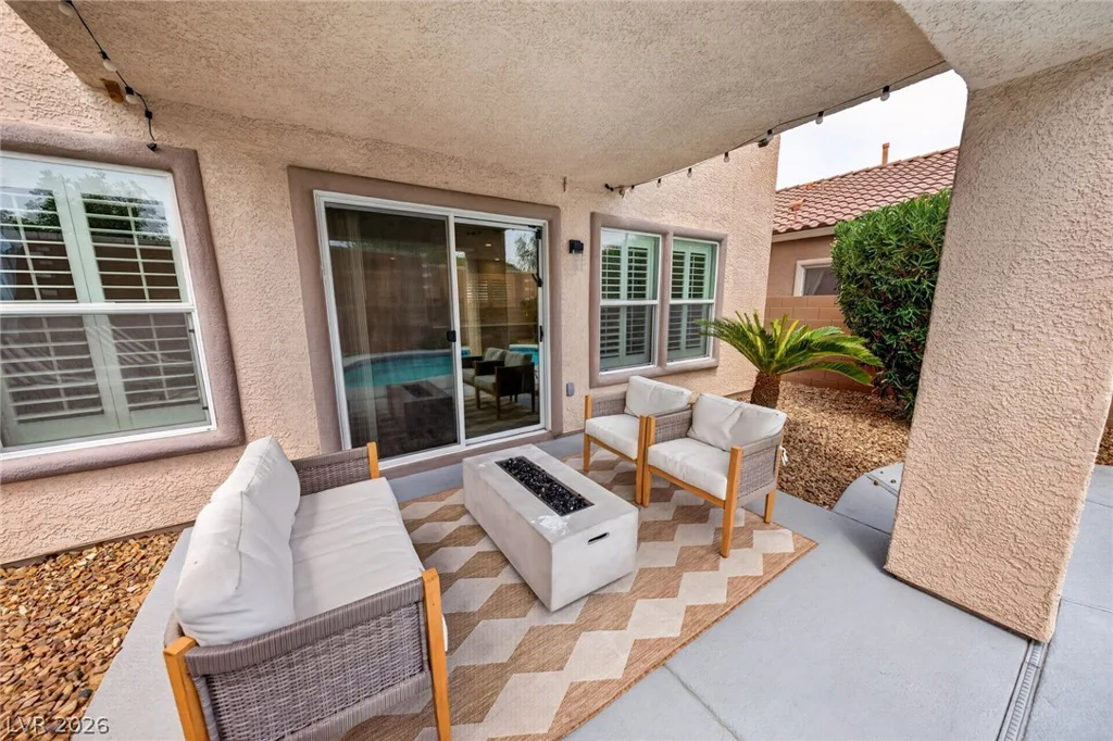 2413 Cockatiel, North Las Vegas, NV 89084