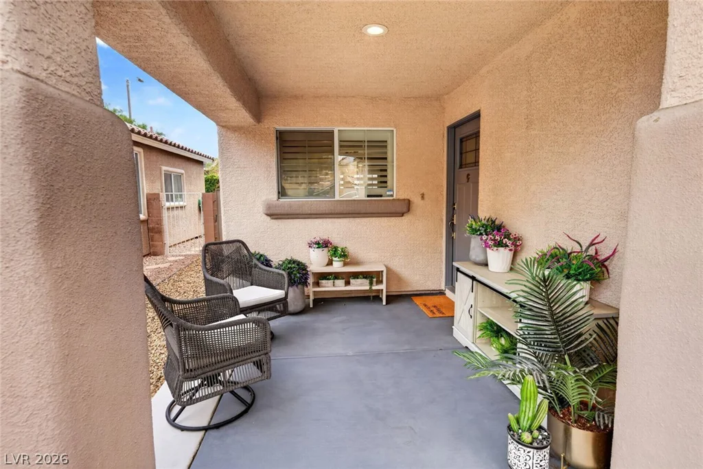 2413 Cockatiel, North Las Vegas, NV 89084