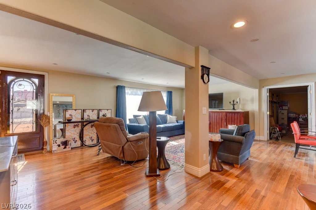 1818 Waldman, Las Vegas, NV 89102