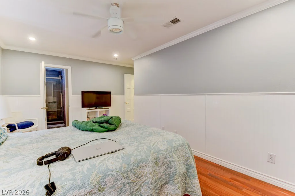 1818 Waldman, Las Vegas, NV 89102