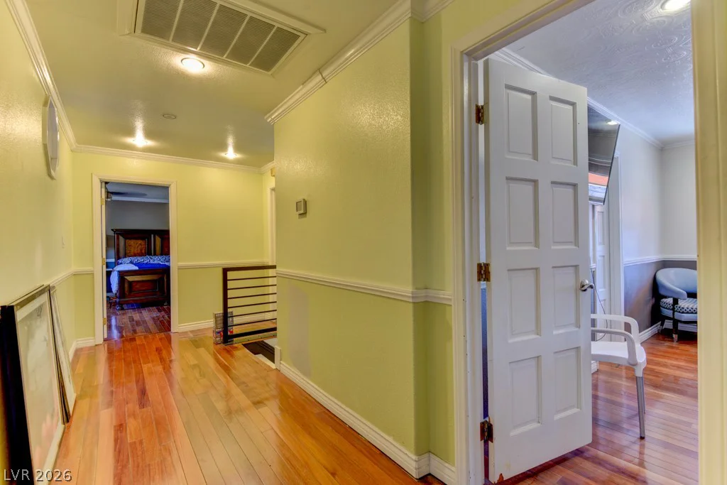 1818 Waldman, Las Vegas, NV 89102