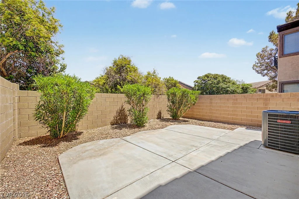 8284 Harvest Spring, Las Vegas, NV 89143