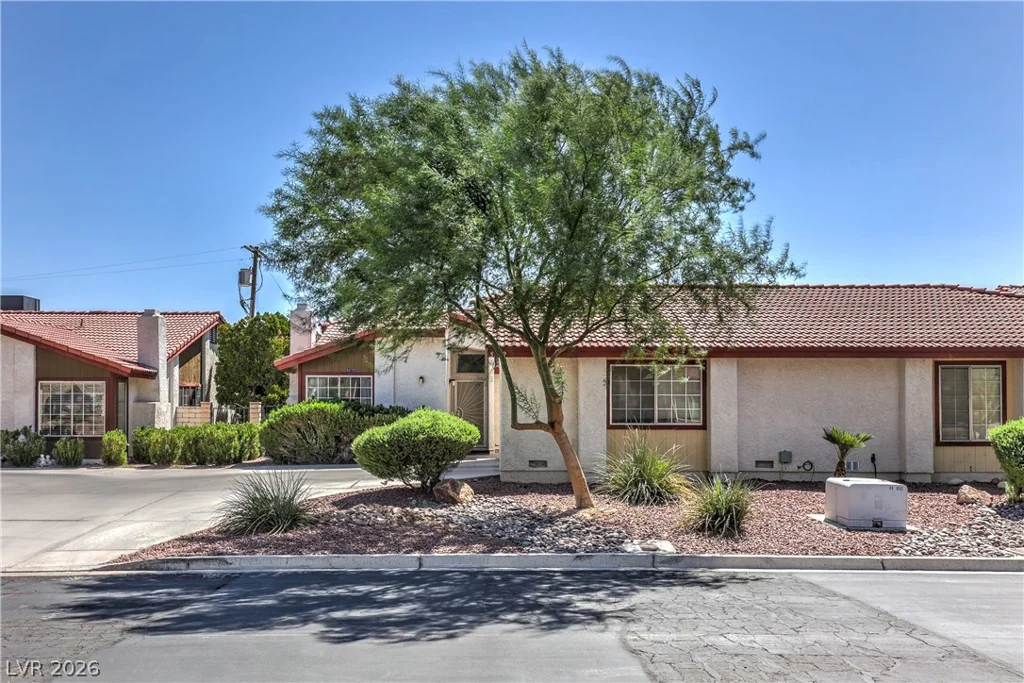 5272 Dickens, Las Vegas, NV 89119
