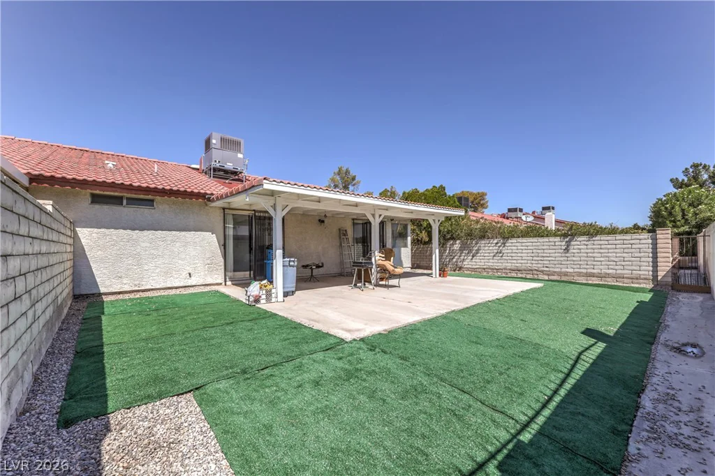 5272 Dickens, Las Vegas, NV 89119