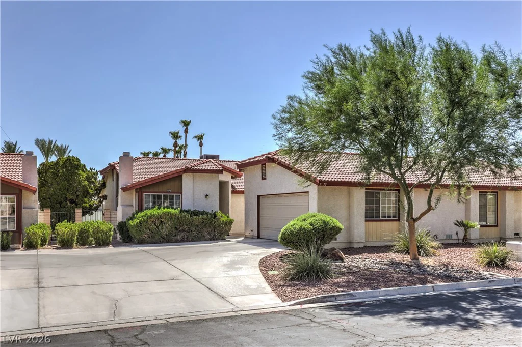 5272 Dickens, Las Vegas, NV 89119