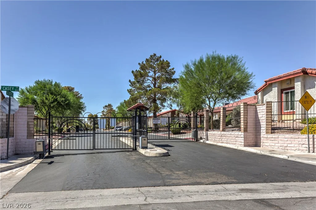5272 Dickens, Las Vegas, NV 89119