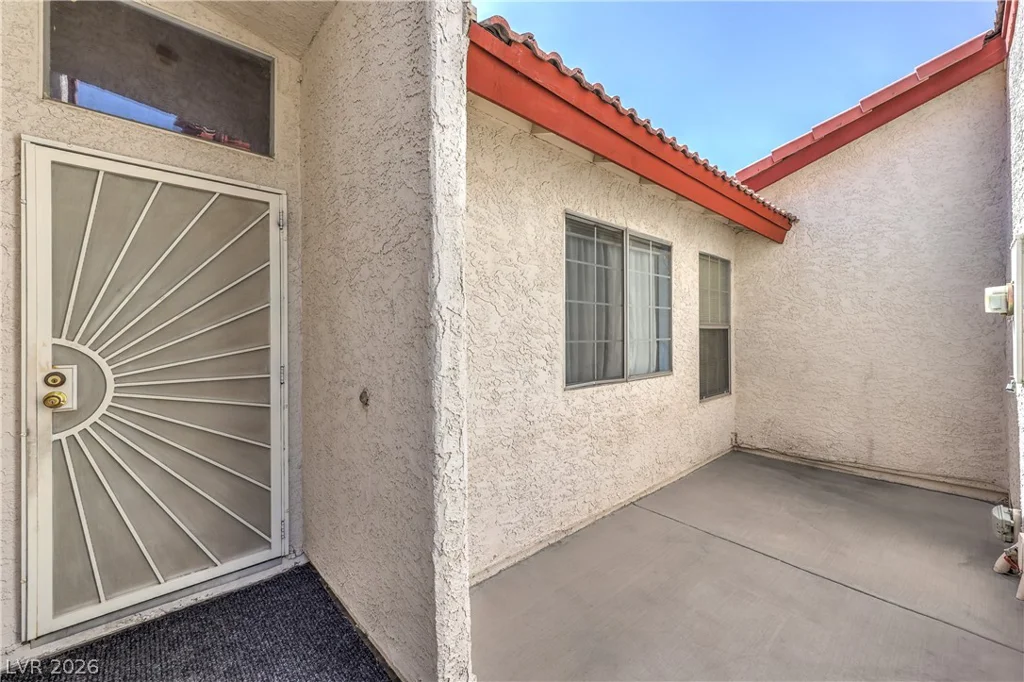 5272 Dickens, Las Vegas, NV 89119
