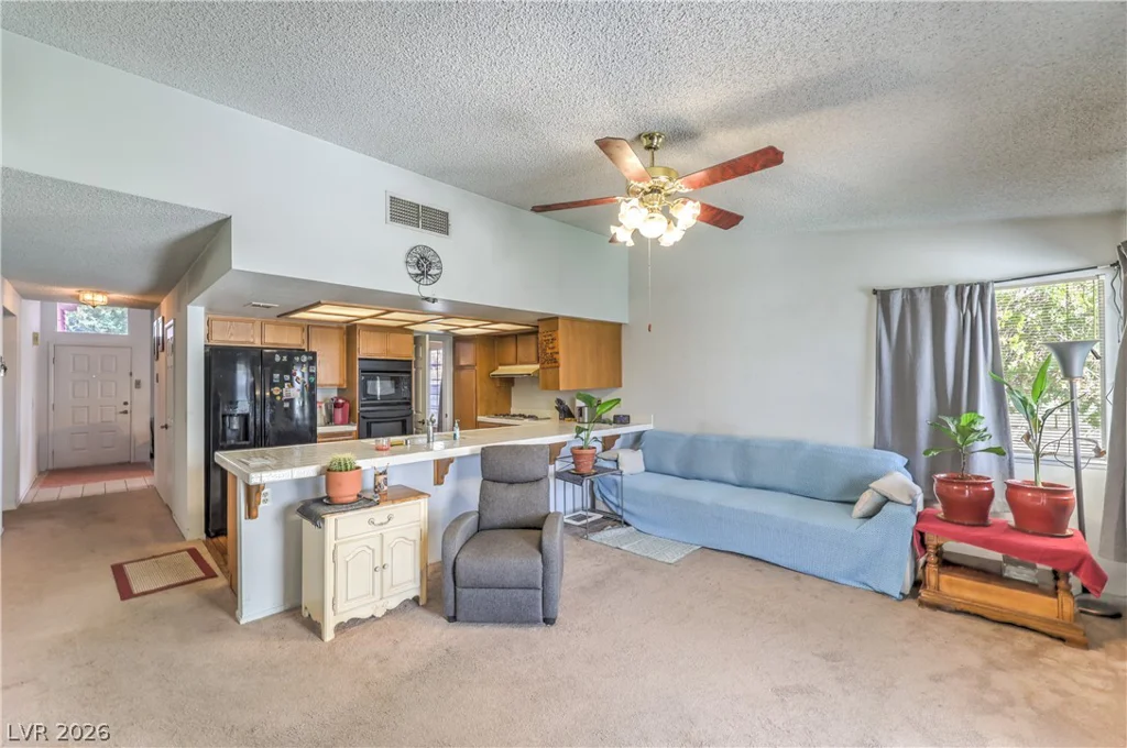 5272 Dickens, Las Vegas, NV 89119