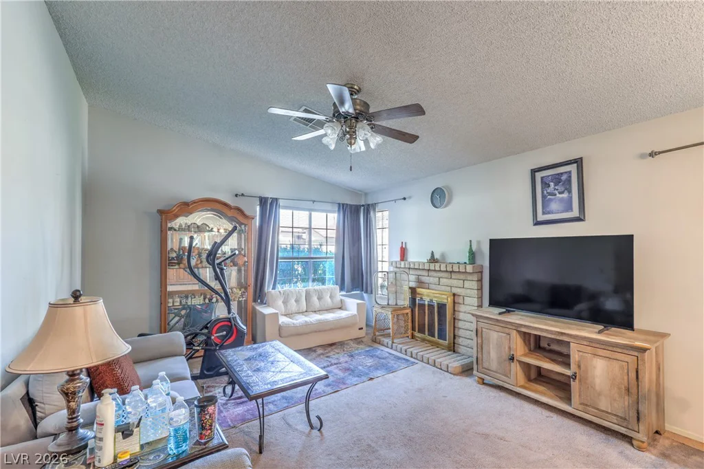 5272 Dickens, Las Vegas, NV 89119
