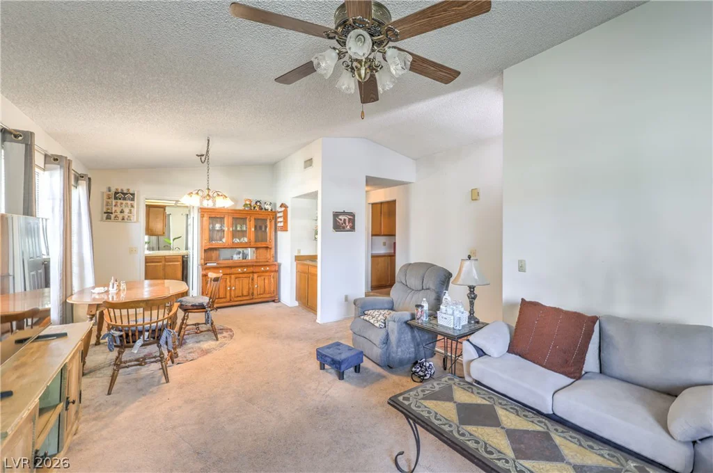 5272 Dickens, Las Vegas, NV 89119