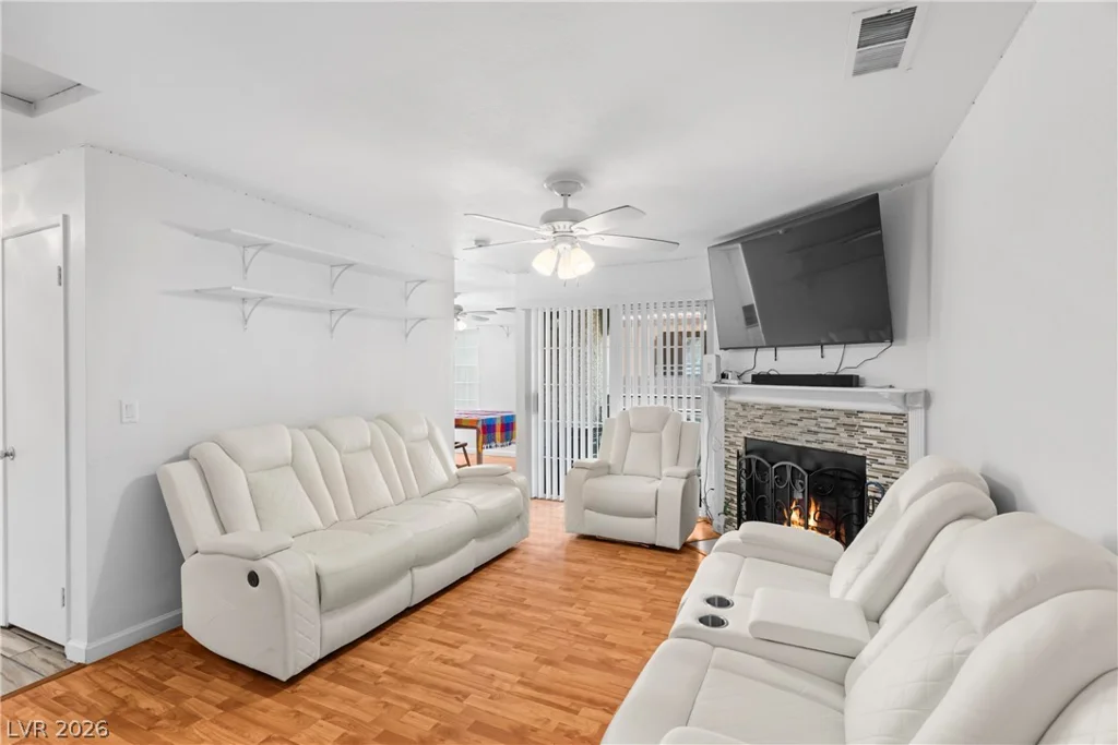 2200 Fort Apache, Las Vegas, NV 89117