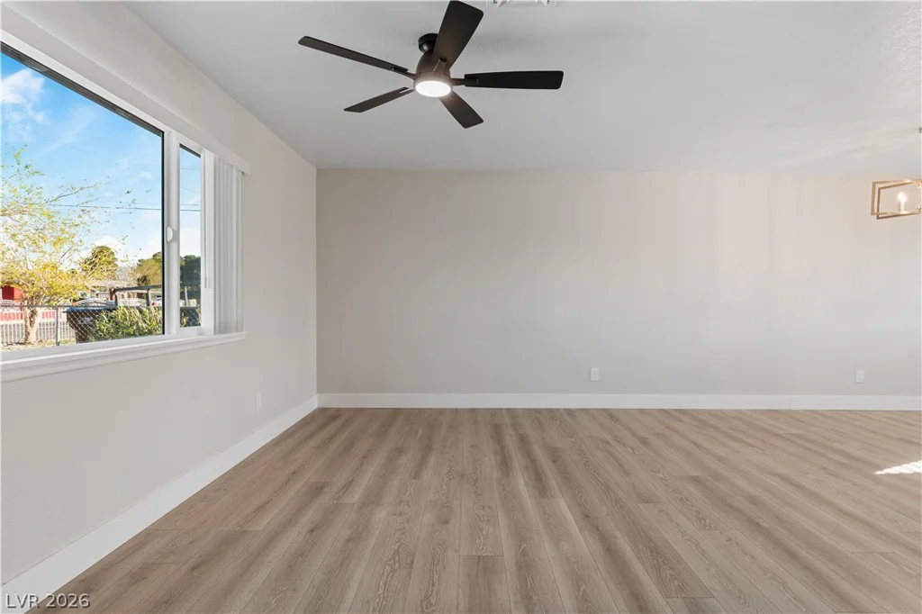 2720 Bruce, North Las Vegas, NV 89030