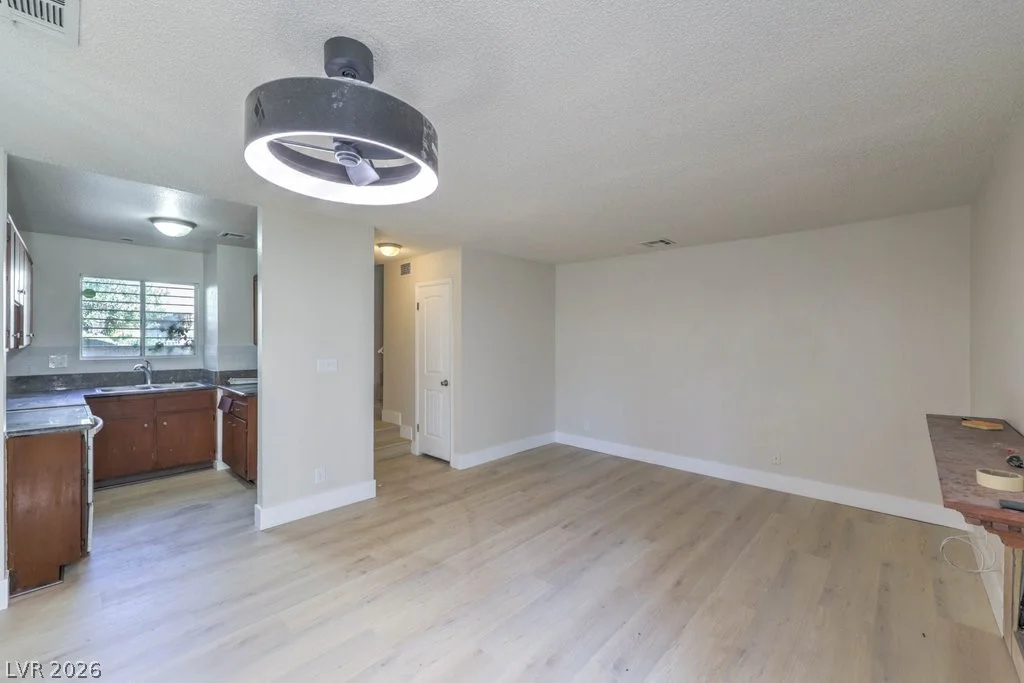5047 Spencer, Las Vegas, NV 89119