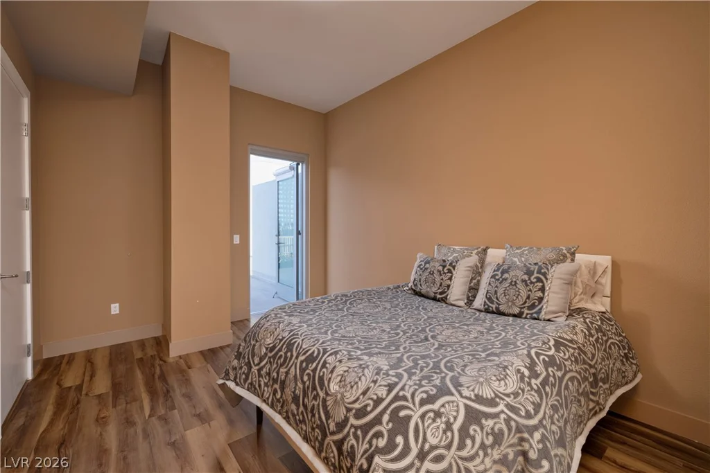 360 Desert Inn, Las Vegas, NV 89109