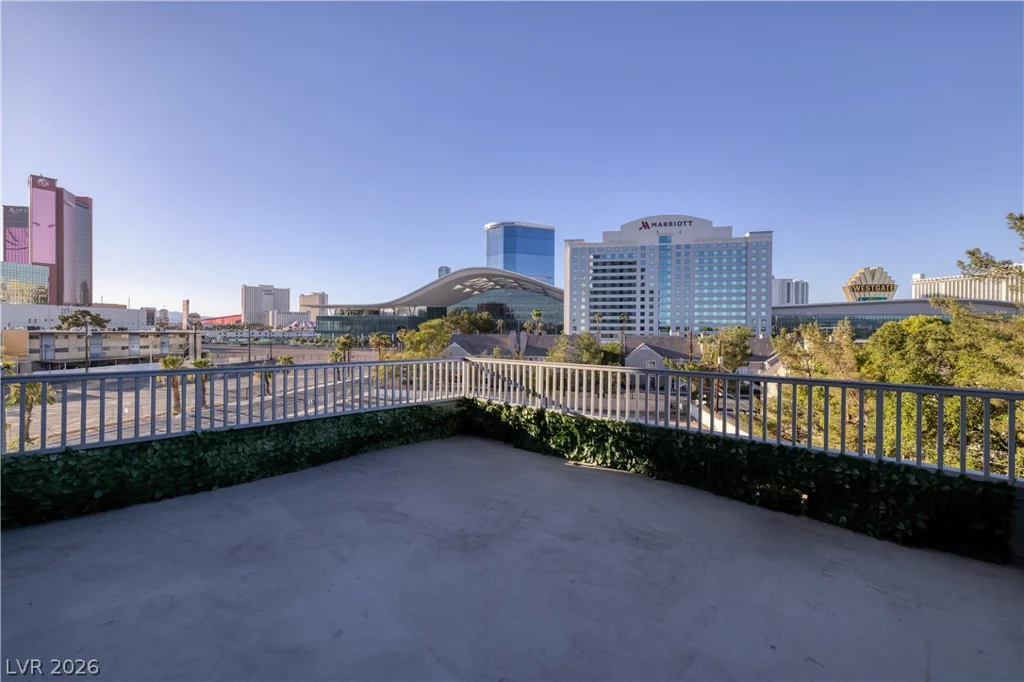 360 Desert Inn, Las Vegas, NV 89109
