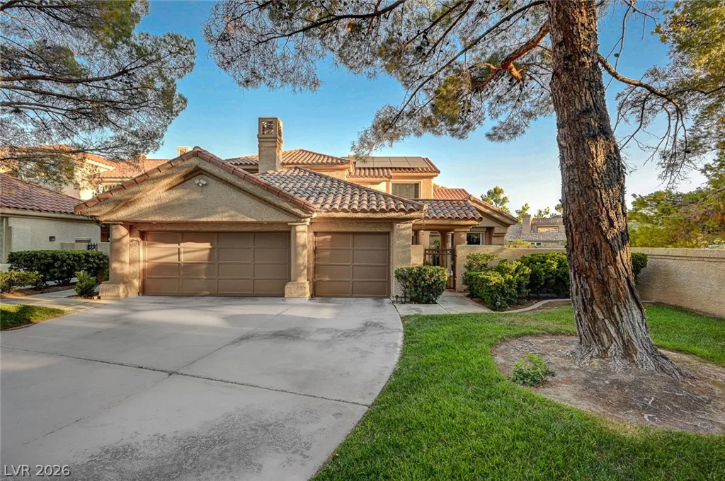 7995 Rio Rico, Las Vegas, NV 89113