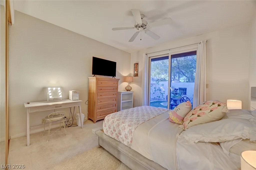 7995 Rio Rico, Las Vegas, NV 89113