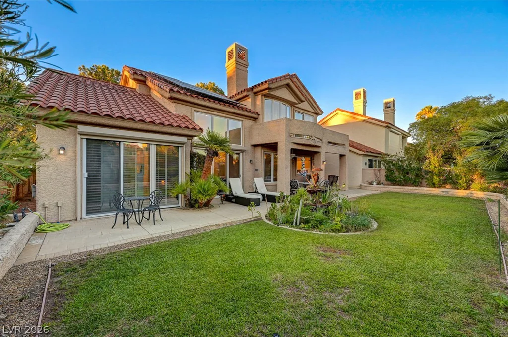7995 Rio Rico, Las Vegas, NV 89113