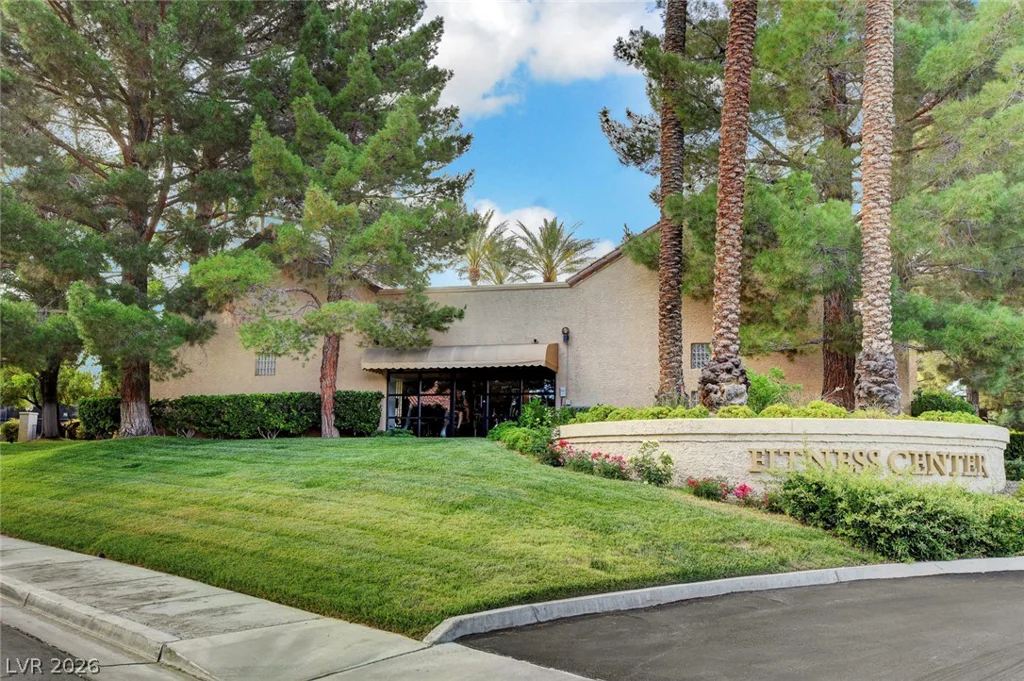 7995 Rio Rico, Las Vegas, NV 89113