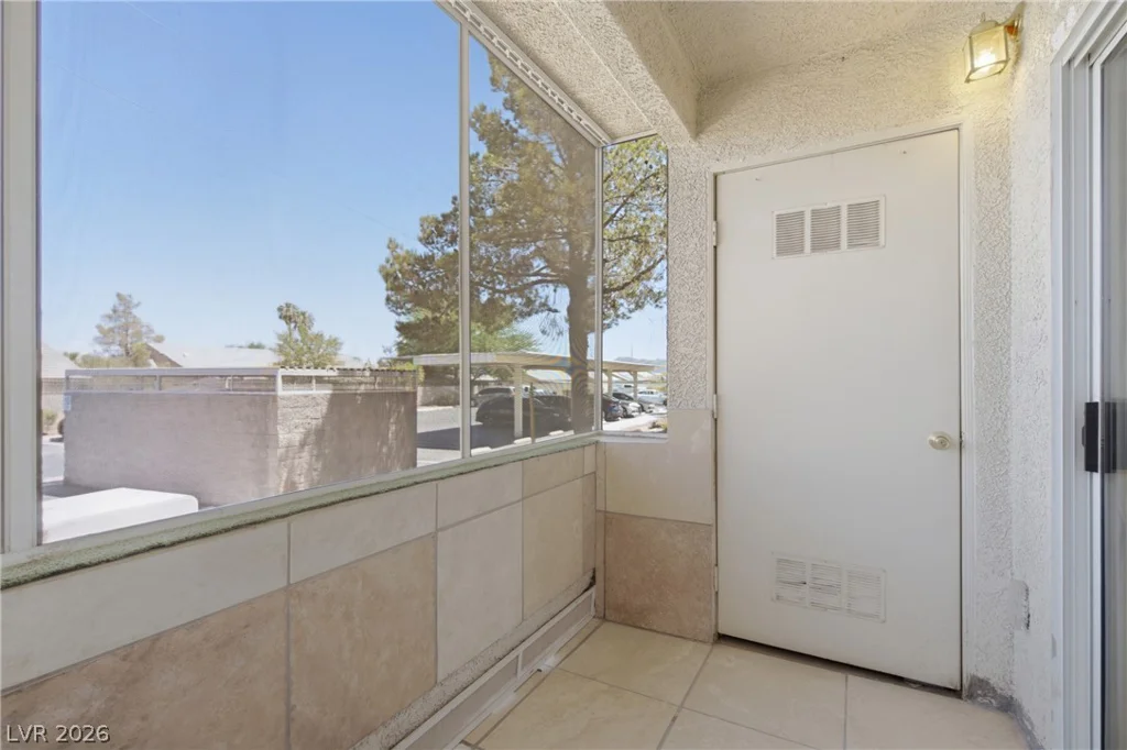 5710 Tropicana, Las Vegas, NV 89122